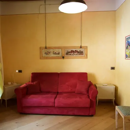 La Casina Di Pulcinella *
